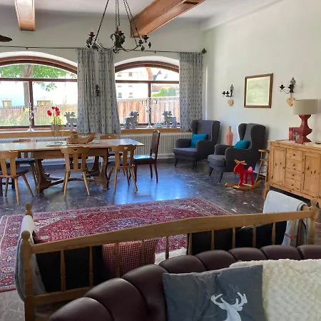 Haus Standlgut -- Incl Sommercard Aparthotel Rauris