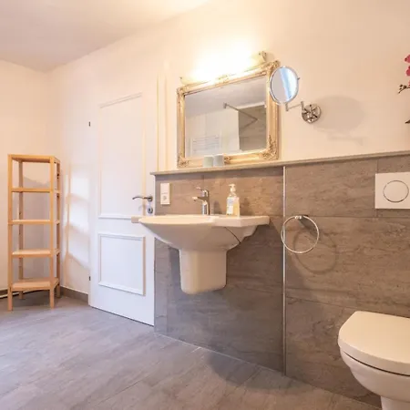 Haus Standlgut -- Incl Sommercard Aparthotel Rauris