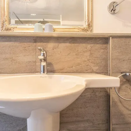 Apartahotel Haus Standlgut -- Incl Sommercard 3*